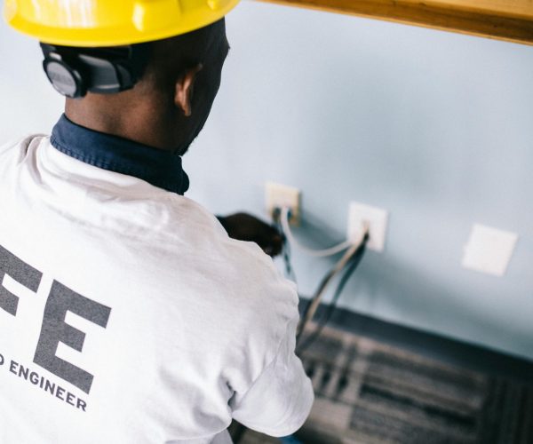 pexels-field-engineer-147254-442160